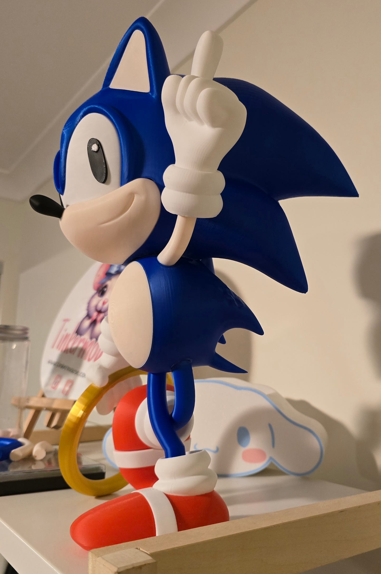 Sonic inspired figurine