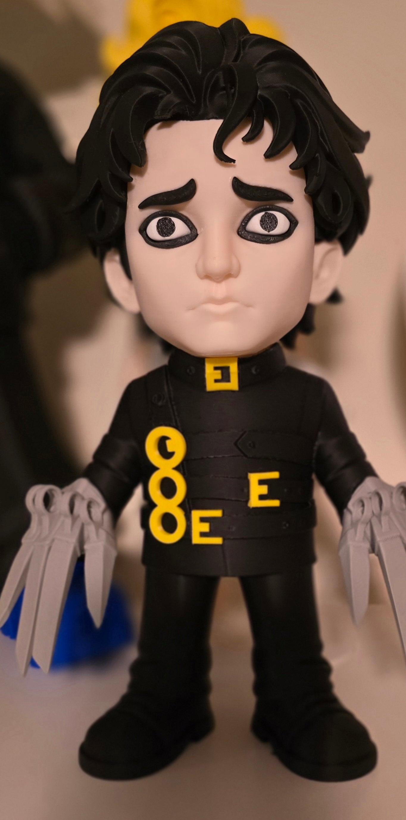 Edward with sharp hands