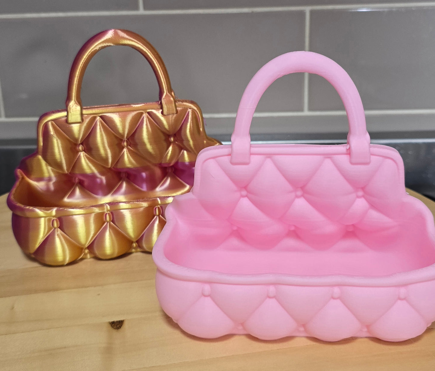 Quilted vanity tray with handle