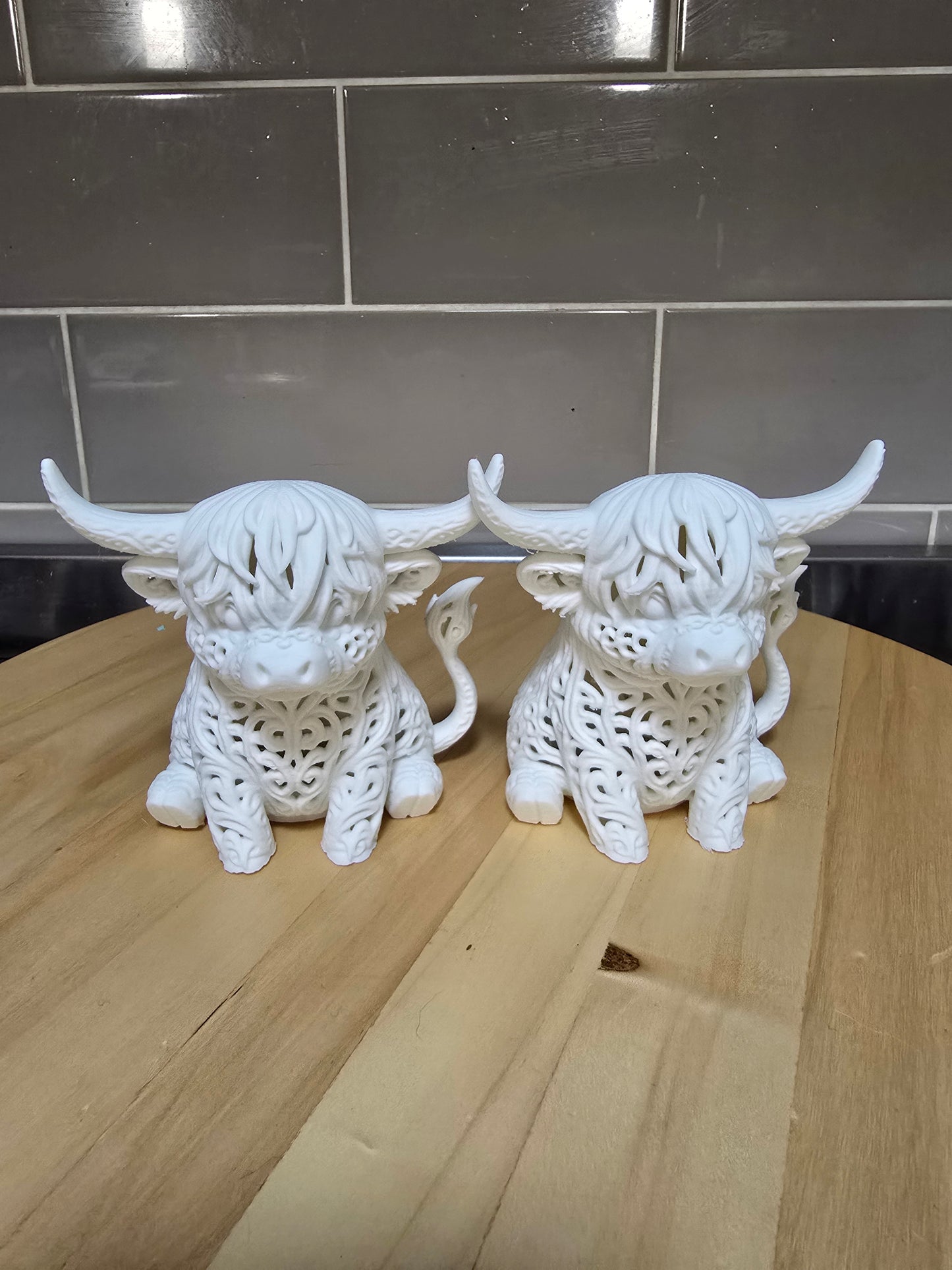 Highland cow tealight holder