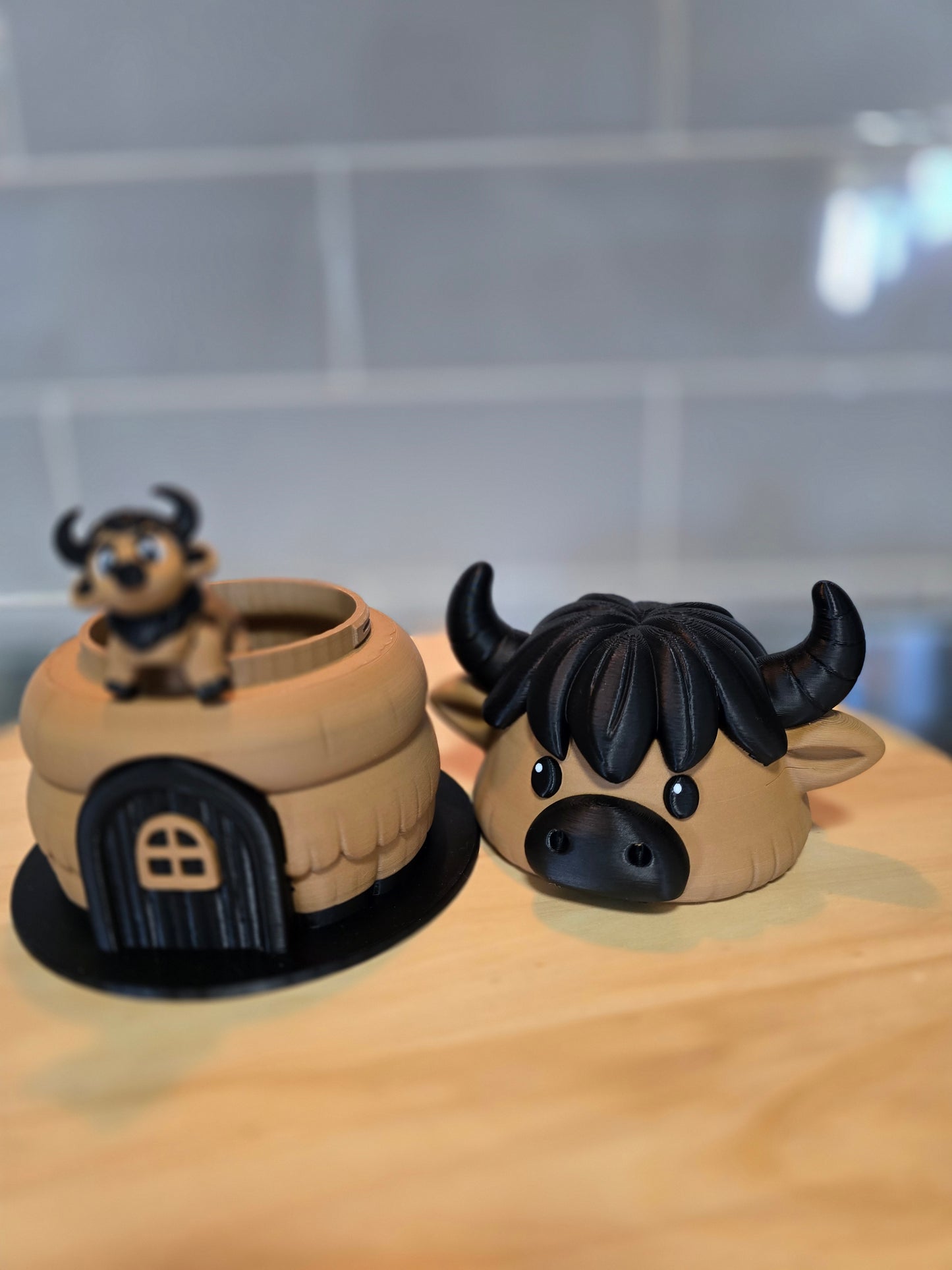 🐮3d printed Highland cow house with a surprise cow inside