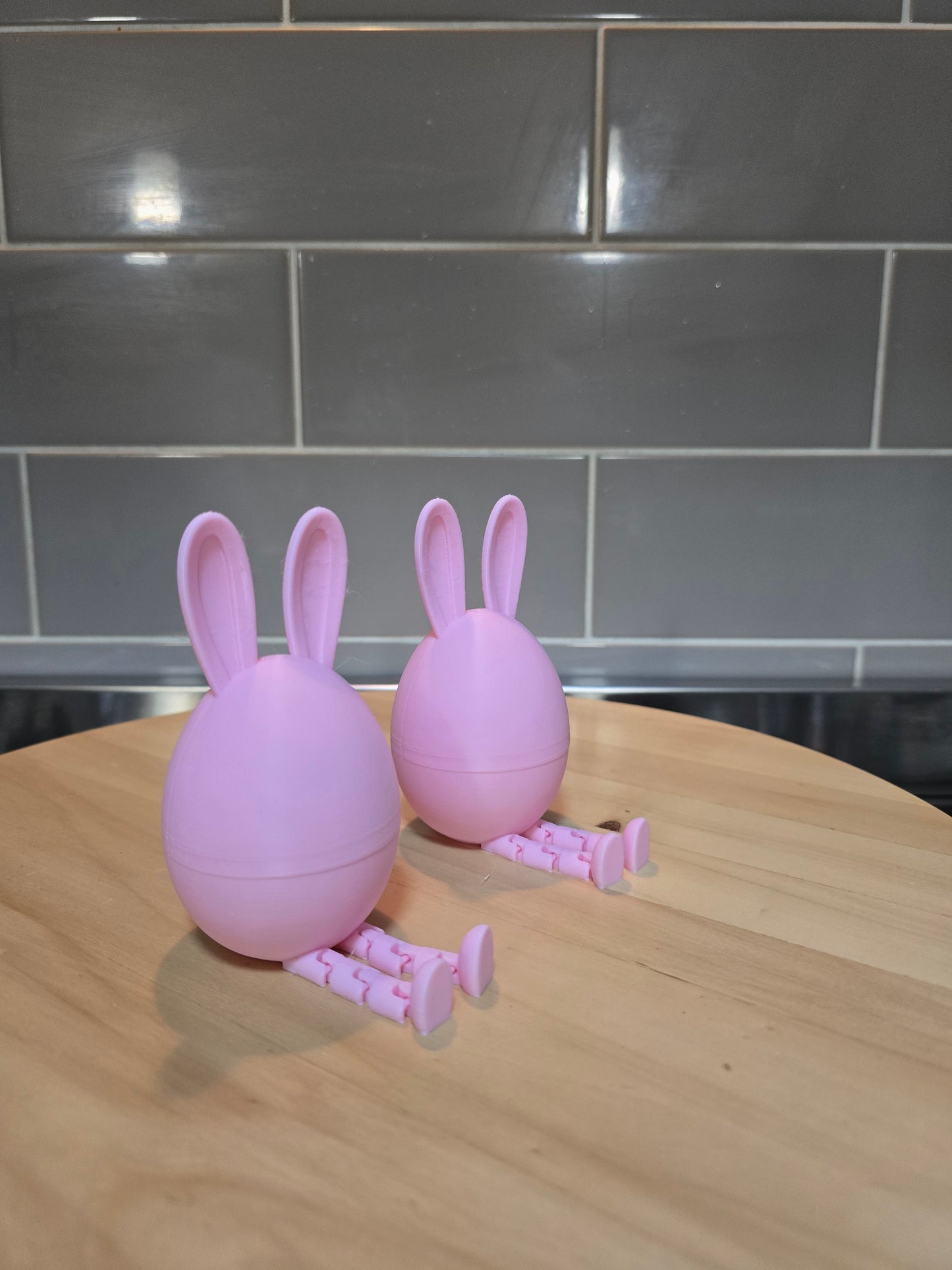 🐰 3D Printed Articulated Easter Egg – Kinder Surprise Holder