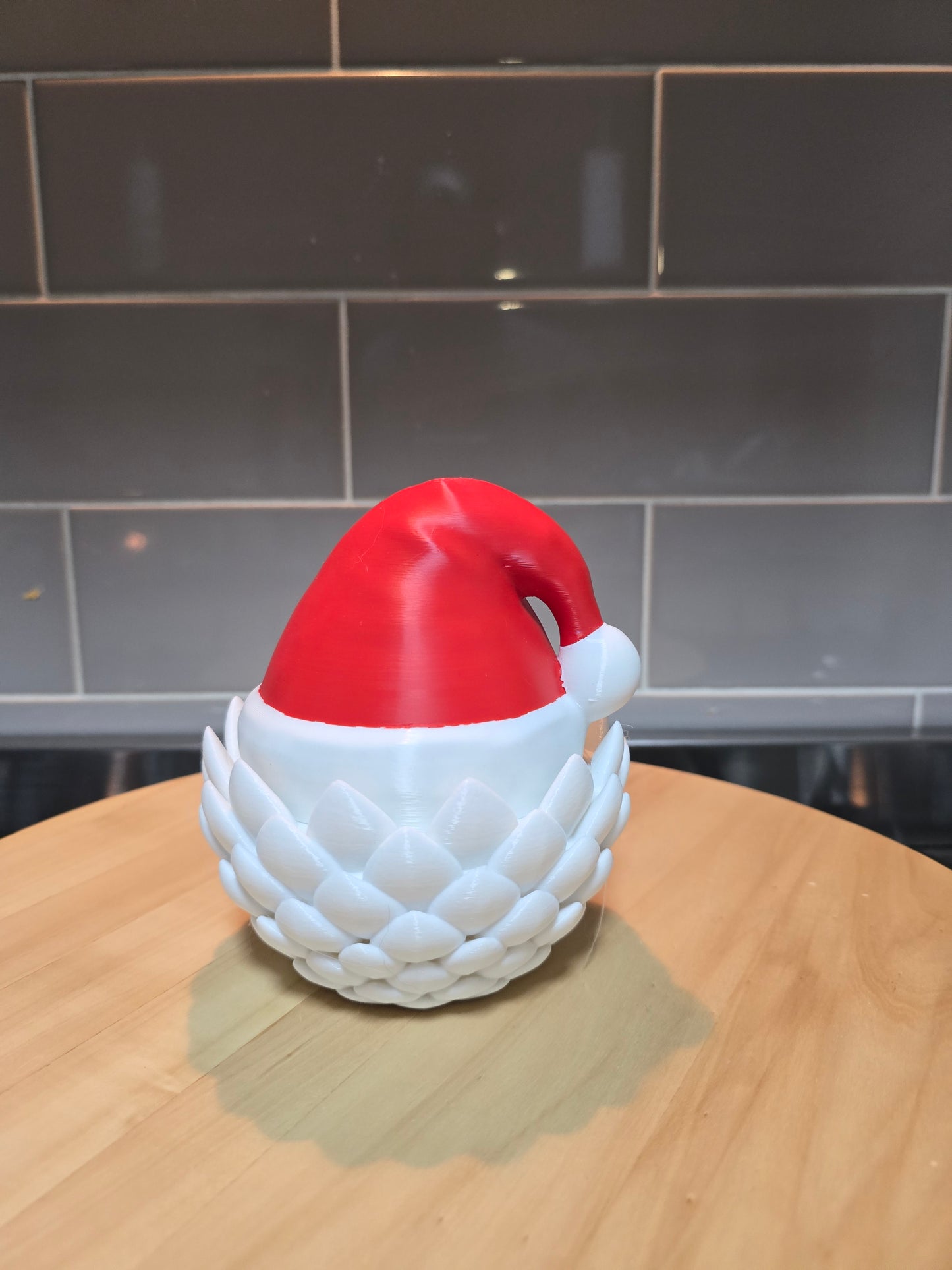 🎄 3D Printed Santa Hat Dragon Egg – Santa Hat Dragon Inside 🎁🐉