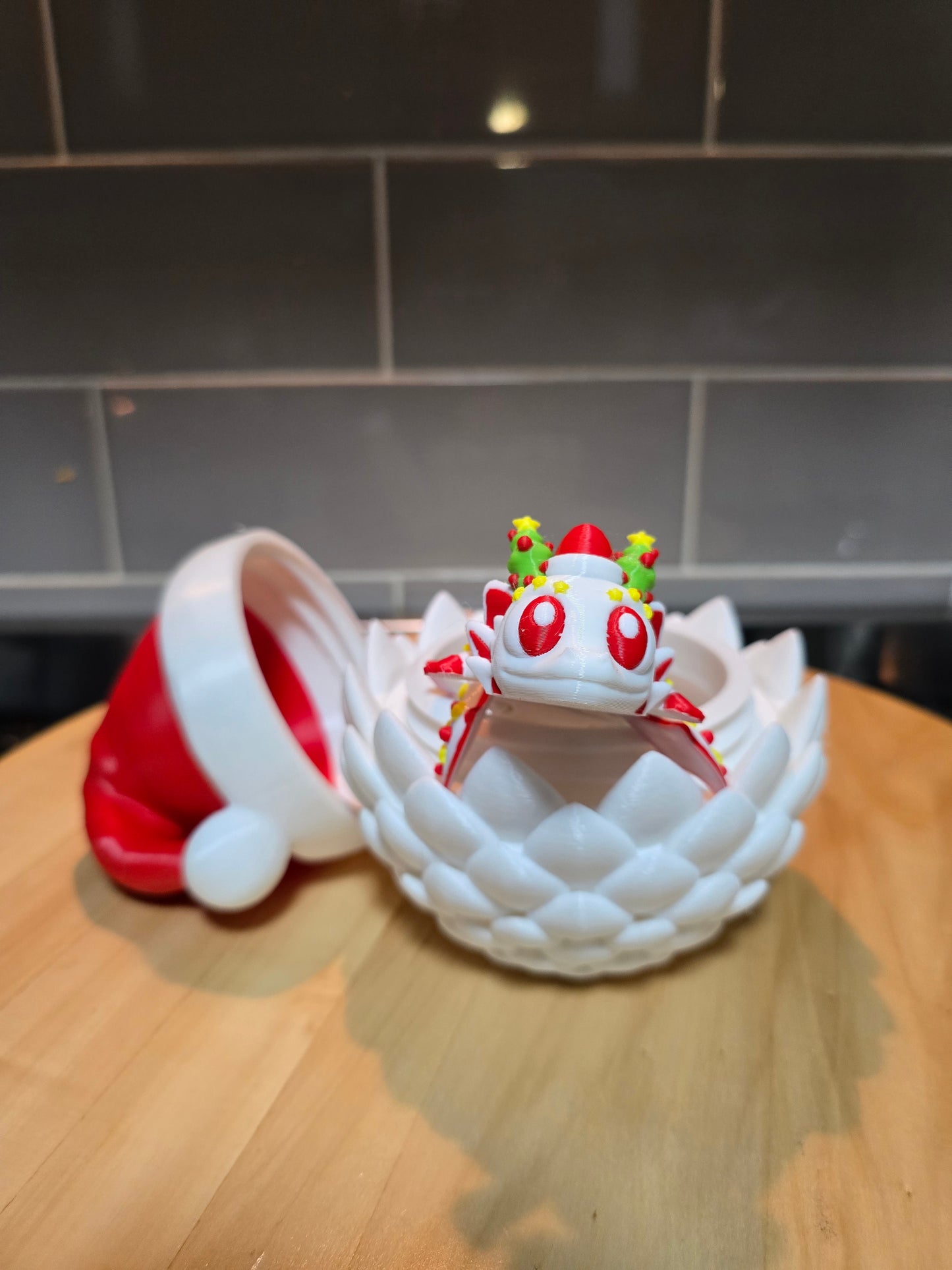 🎄 3D Printed Santa Hat Dragon Egg – Santa Hat Dragon Inside 🎁🐉