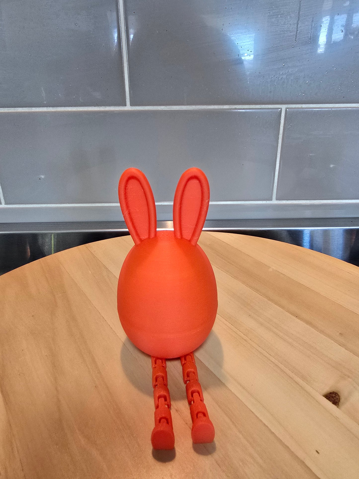 🐰 3D Printed Articulated Easter Egg – Kinder Surprise Holder
