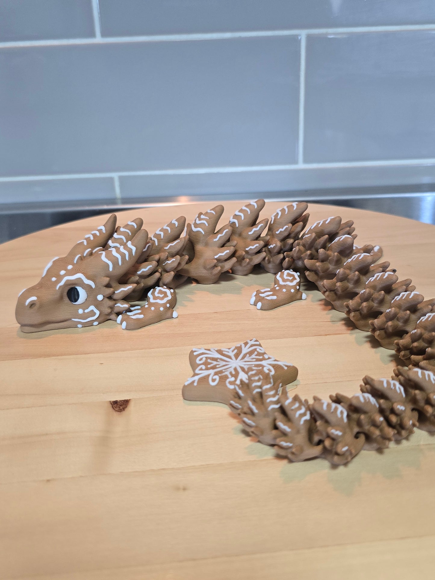 3D Printed Gingerbread Dragon – Festive Articulated Holiday Collectible 🎄